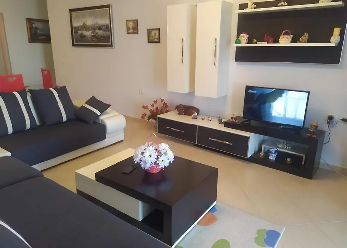 Sea View Family Apartment Sarandë